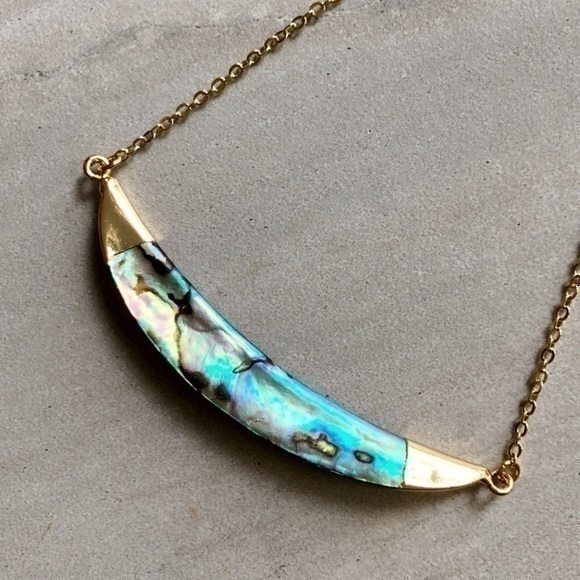 Abalone Shell Crescent 14K Gold Necklace Handmade NEW - Picture 4 of 7